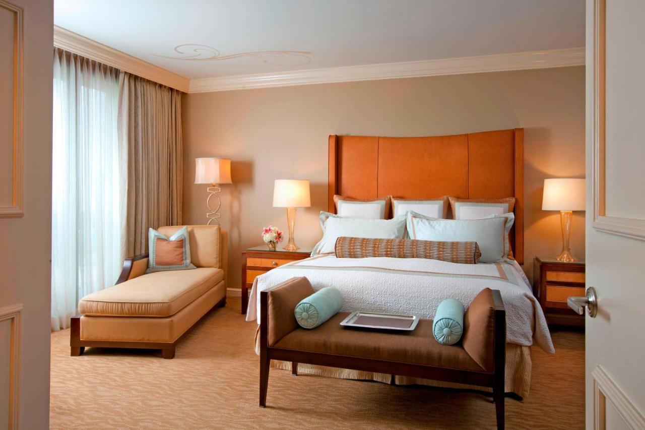 Hotel The St. Regis Houston Exterior foto